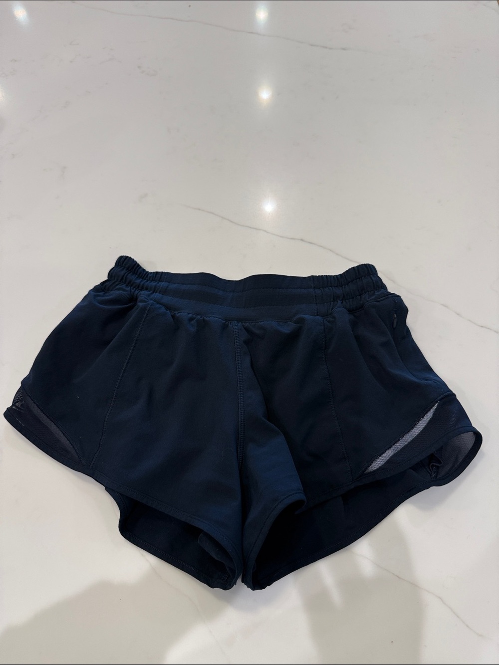 Lululemon Hotty Hot LR short 2.5” (Navy)